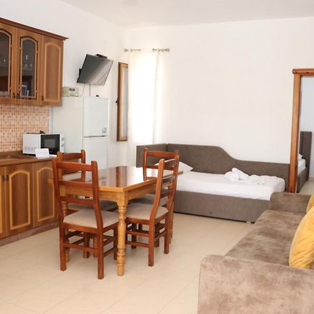Apartment Celaj Velipojë Esterno foto