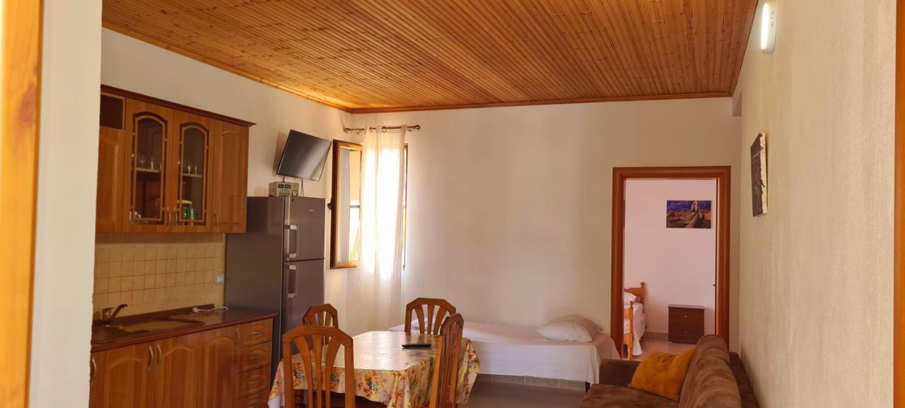 Apartment Celaj Velipojë Esterno foto