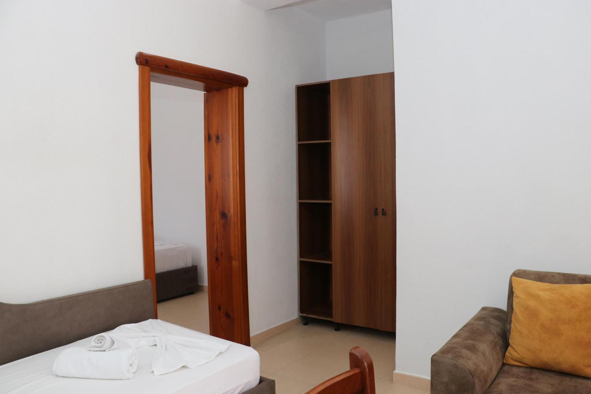 Apartment Celaj Velipojë Esterno foto