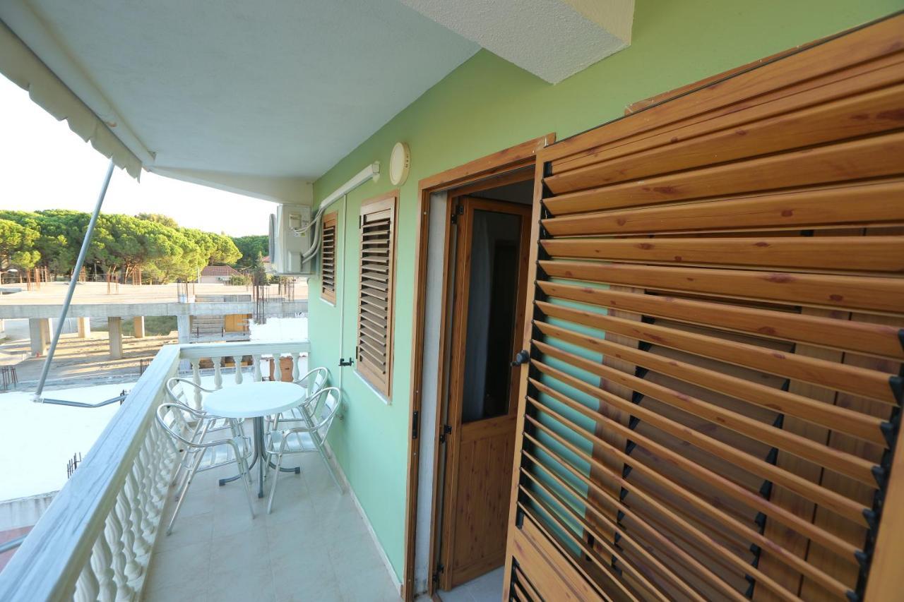 Apartment Celaj Velipojë Esterno foto